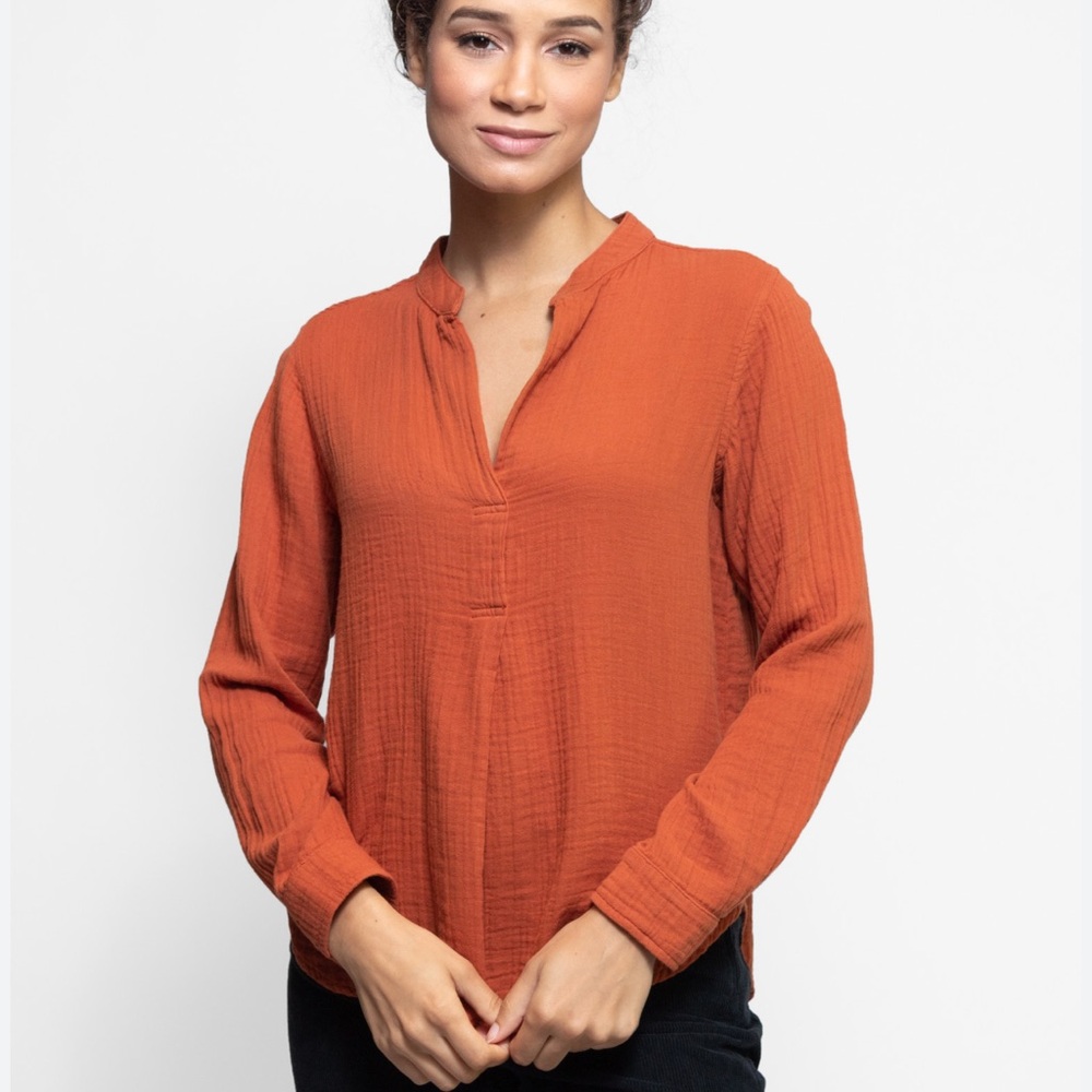 XIRENA HALEY TOP AMBER GAUZE MEDIUM